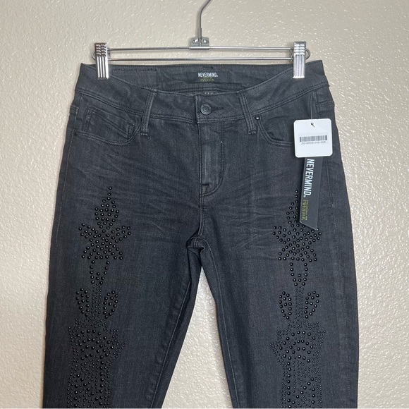 Nevermind Exclusively for Paper Fox Jeans 🔴 - Picture 2 of 10